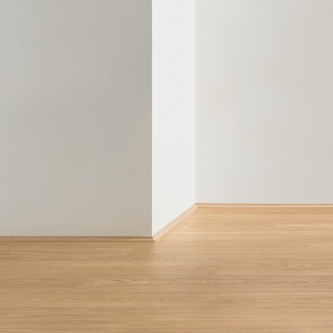 Плинтус Скоция Quick Step QSSCOT 17x17х2400/ 05484 (фото 1)